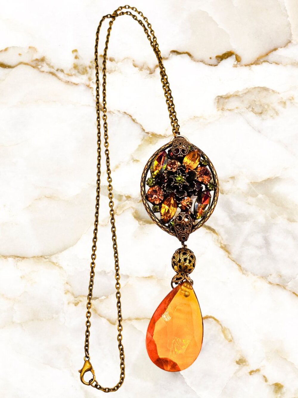 Vintage Style Amber Rhinestone Filigree Pendant Necklace Victorian Art Nouveau - Picture 3 of 8